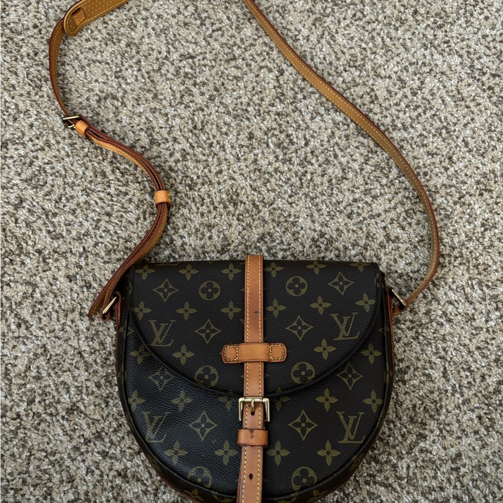 Louis Vuitton Chantilly